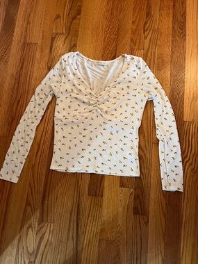 Ruched V-Neck Long Sleeve Tee with Yellow Floral Print - White